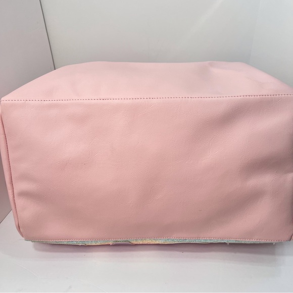 OMG Accessories Glitter Duffle Bag - Picture 14 of 16